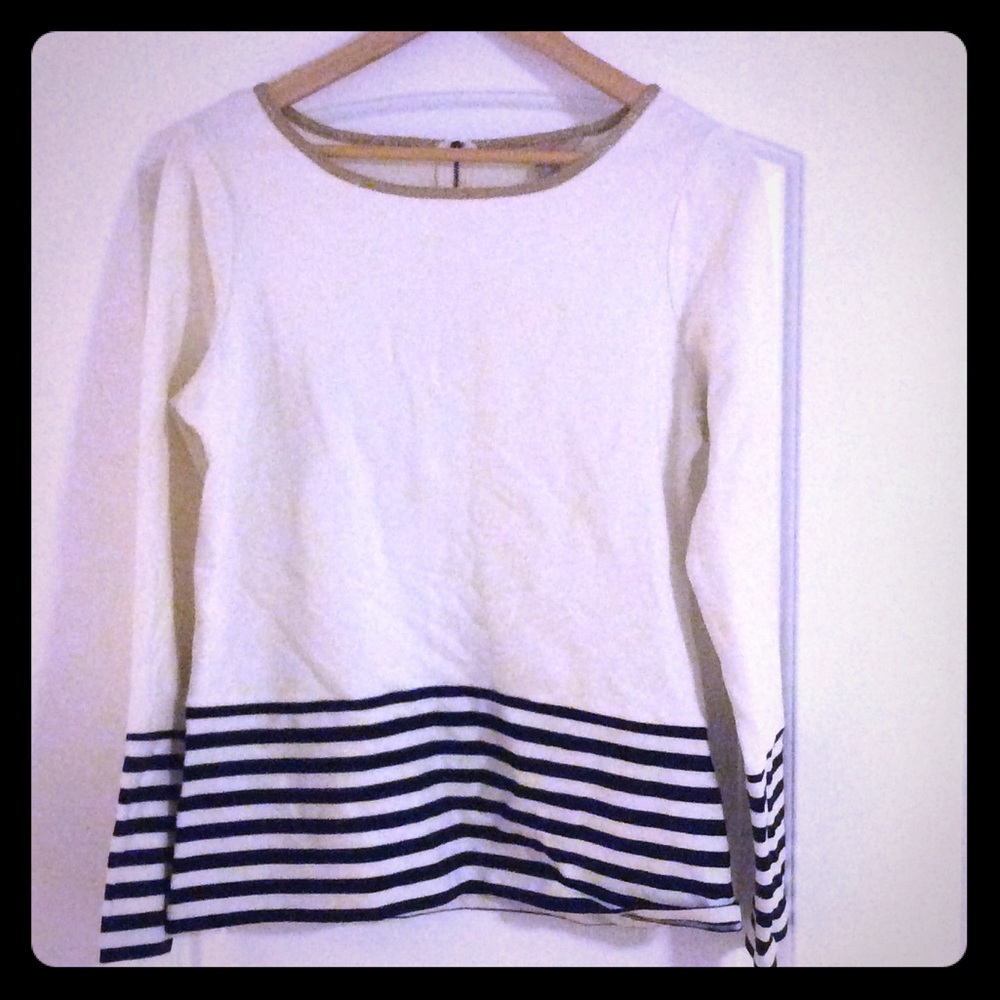 Banana Republic long sleeve adorable top